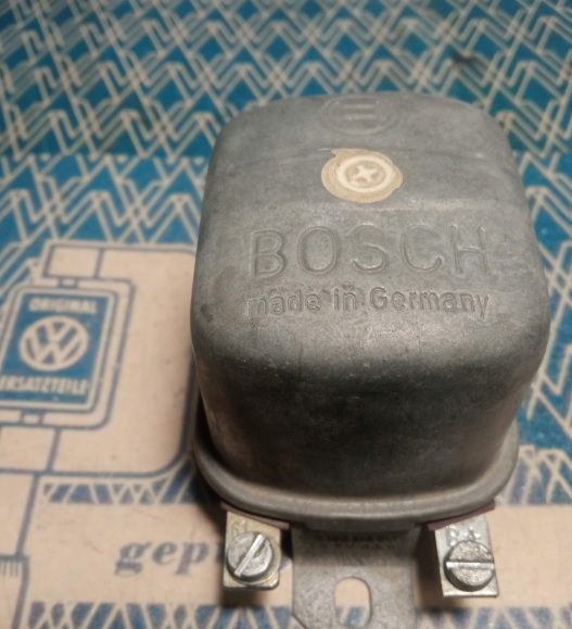 NOS BOSCH 6 volts voltage regulator