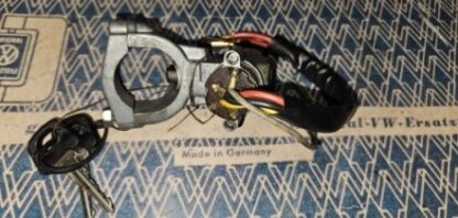 NOS ignition barrel and switch with keys - Image 3