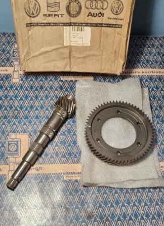 NOS drive pinion 085409143k