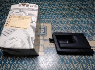 NOS front door right handle 701837020A 701 837 020A