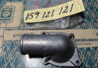 NOS thermostat housing 059121121 059 121 121