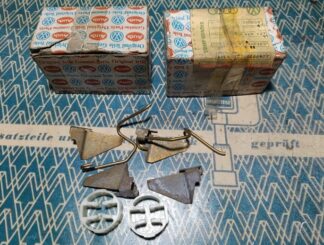 NOS retaining springs set 171698441 171 698 441