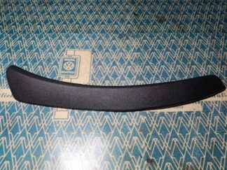 NOS rear stone guard corners 873853931 873 853 931