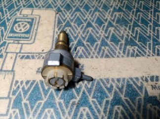 NOS idling adjusting screw 030129809A 030 129 809A