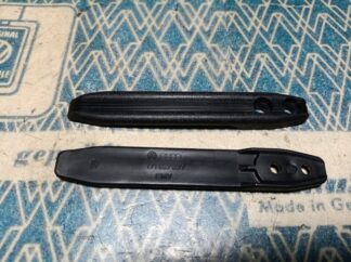NOS safety belt retainer 171857837 171 857 837