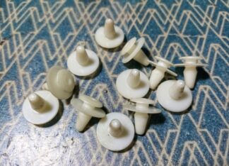 NOS side trim clip 357853585A