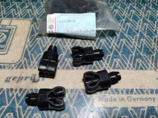 NOS clip for gearshift linkage to the gearshift housing 191713818 191 713 818